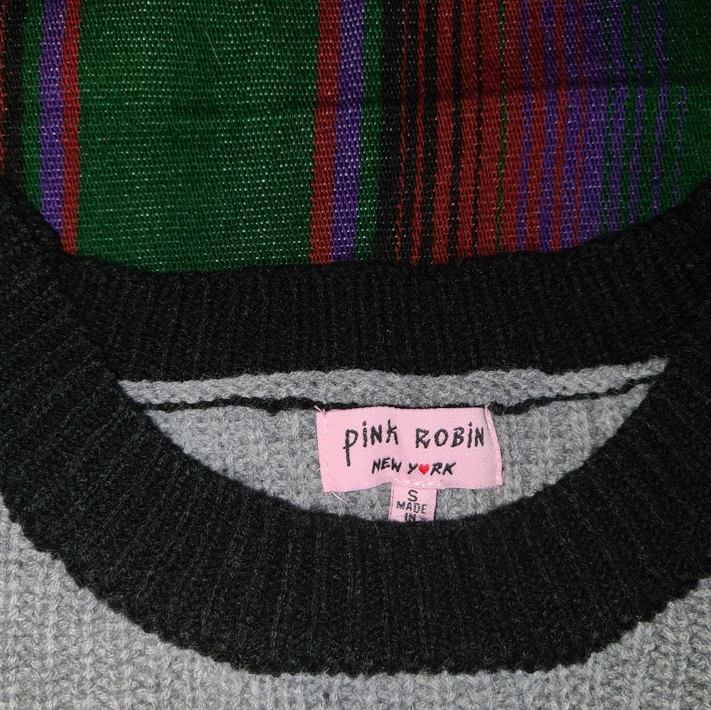 Sweater - Picture 4 of 4